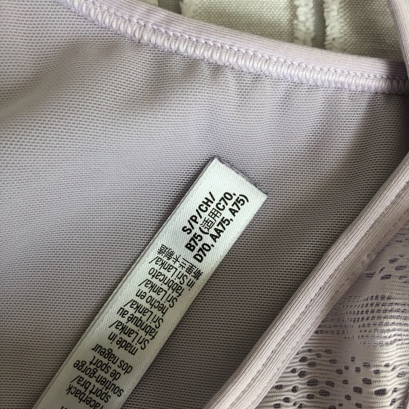 Victorias Secret Sport Lightweight Sport Bra - Picture 4 of 4